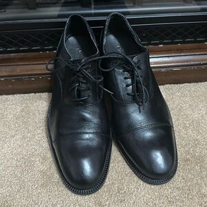 Cole Haan  men shoes size 8 1/2